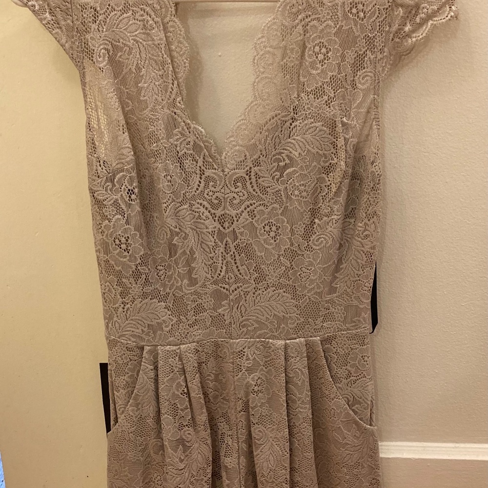 BEBE Rita Scallop Lace Romper- Sz 0 Women US